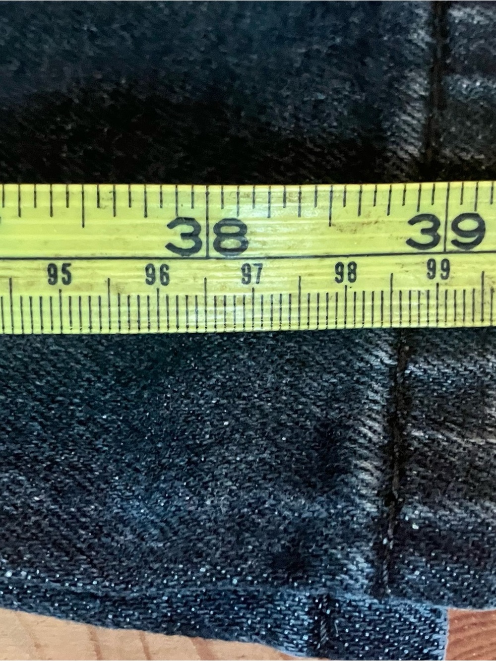 Levi's Women's Black Straight Leg Jeans - Picture 5 of 10